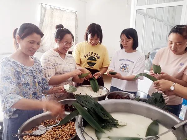 粽子飄香 塞滿幸福 | 騰飛鑄鋼祝大家端午節(jié)安康！